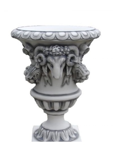 Бетонная ваза Овен, с крышкой / без крышки (1.60).