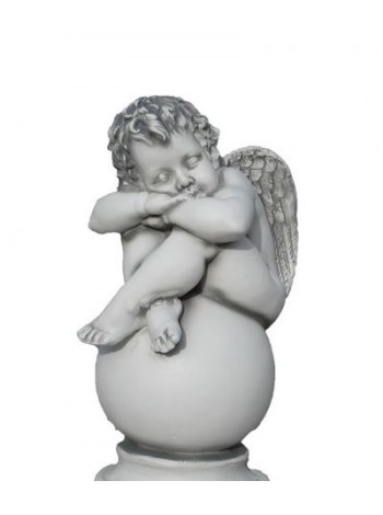 Статуя ангела из бетона наполняет сердце миром и гармонией